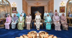 Majlis Penghadapan Isteri - Isteri kepada Ahli Majlis Mesyuarat Kerajaan (AMMK) Negeri Kelantan bersama Isteri kepada Speaker Dewan Undangan Negeri (DUN) dan Ahli Jawatankuasa Pertubuhan Perkumpulan Wanita Negeri Kelantan (WI)